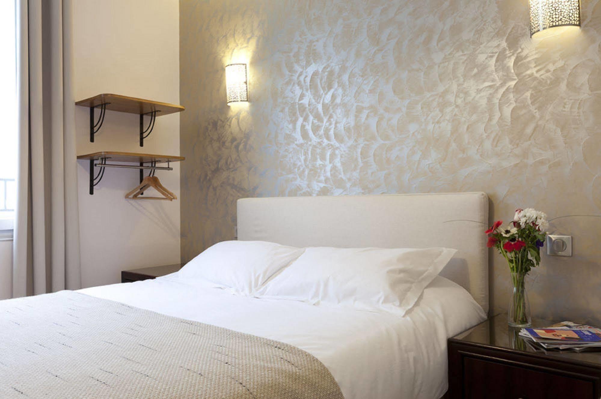 Hotel Sofia Париж Экстерьер фото