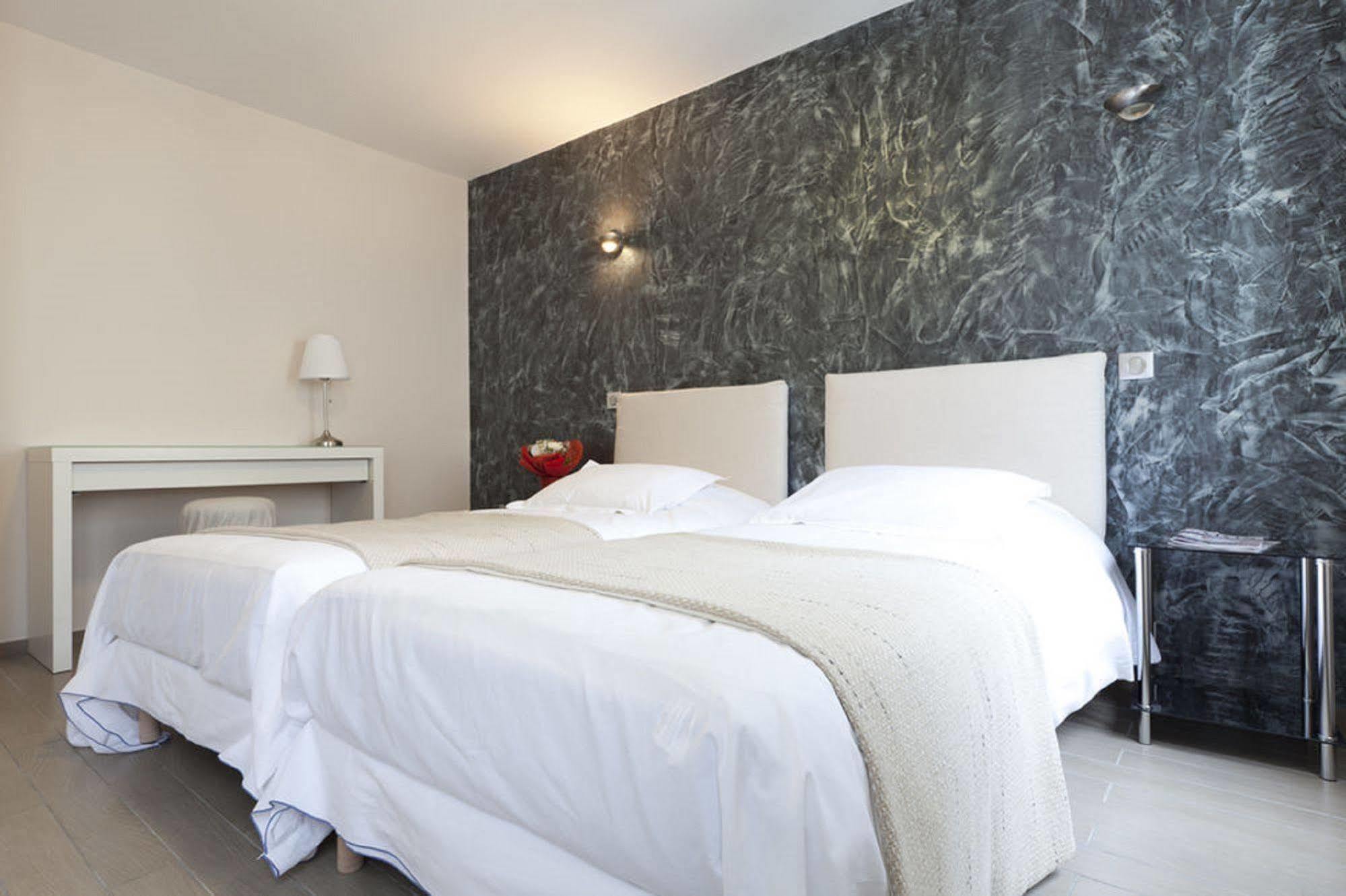 Hotel Sofia Париж Экстерьер фото